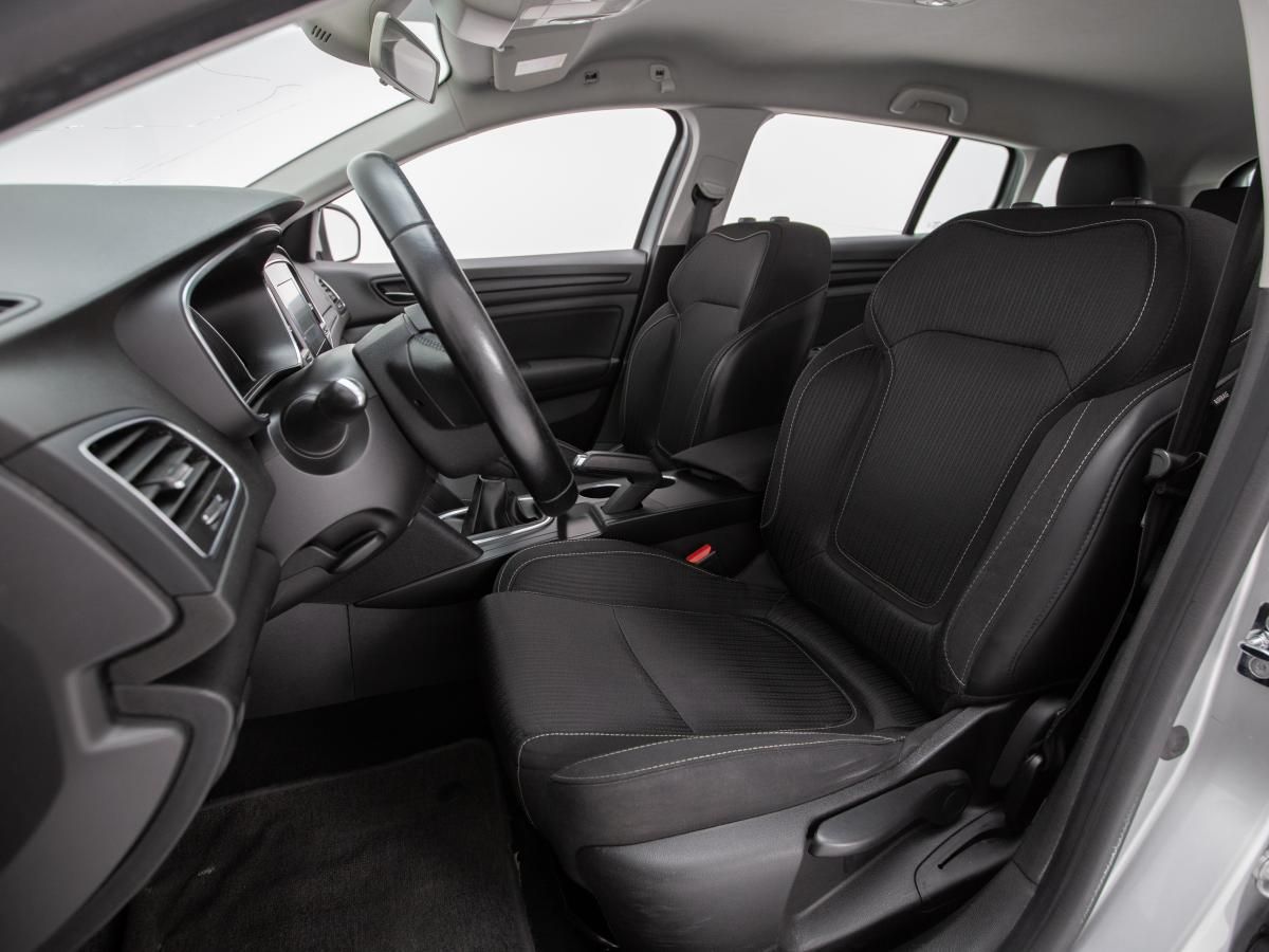 renault-megane-sport-tourer-2018-diesel-1461cc