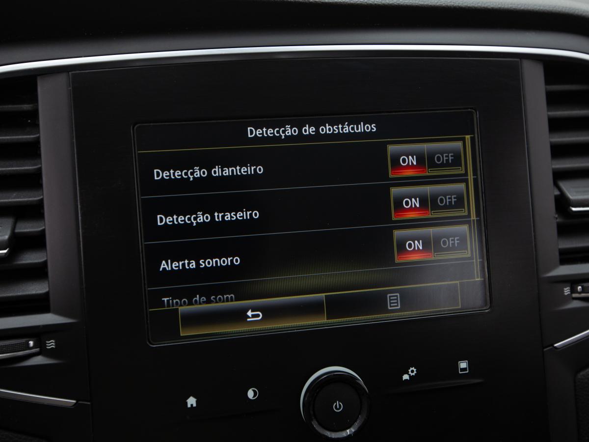 renault-megane-sport-tourer-2018-diesel-1461cc