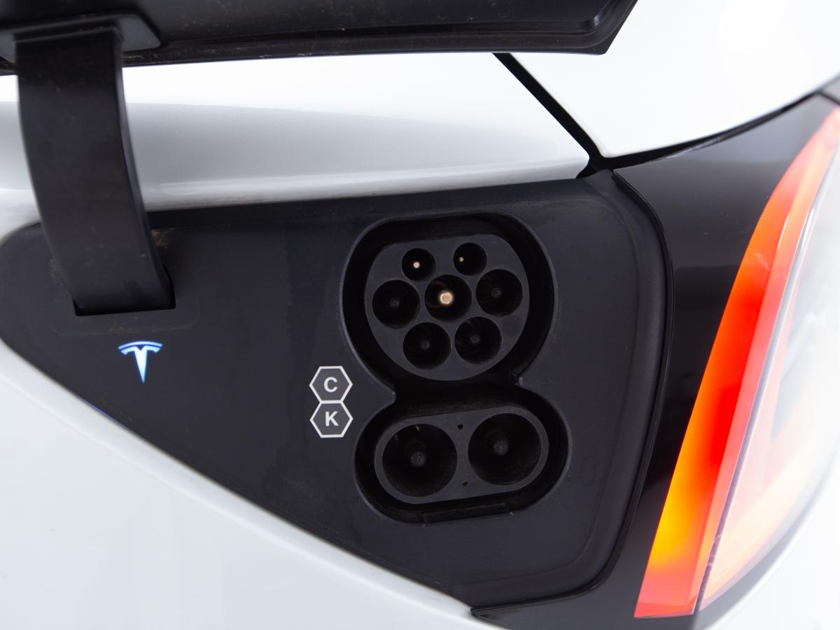 tesla-model-y-2023-eletrico-0cc