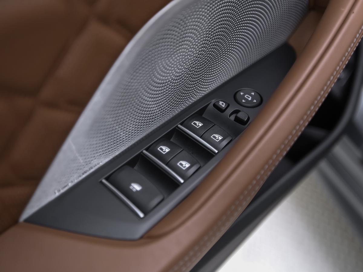 bmw-i8-2021-gasolina-4395cc