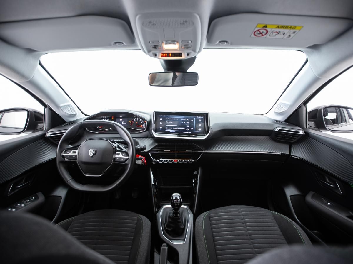 peugeot-208-2024-gasolina-1199cc
