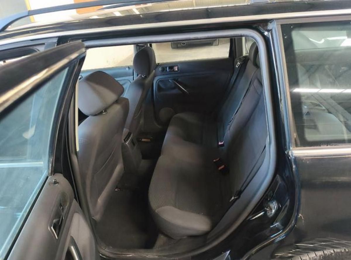 volkswagen-passat-variant-2004-diesel-1896cc