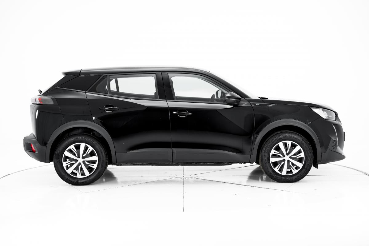 peugeot-e-2008-2022-eletrico-0cc