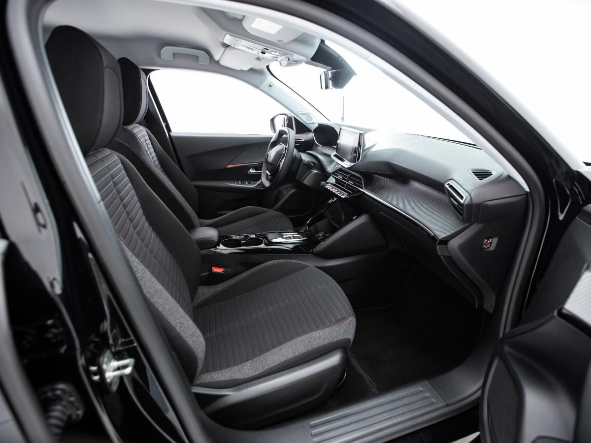peugeot-e-2008-2022-eletrico-0cc