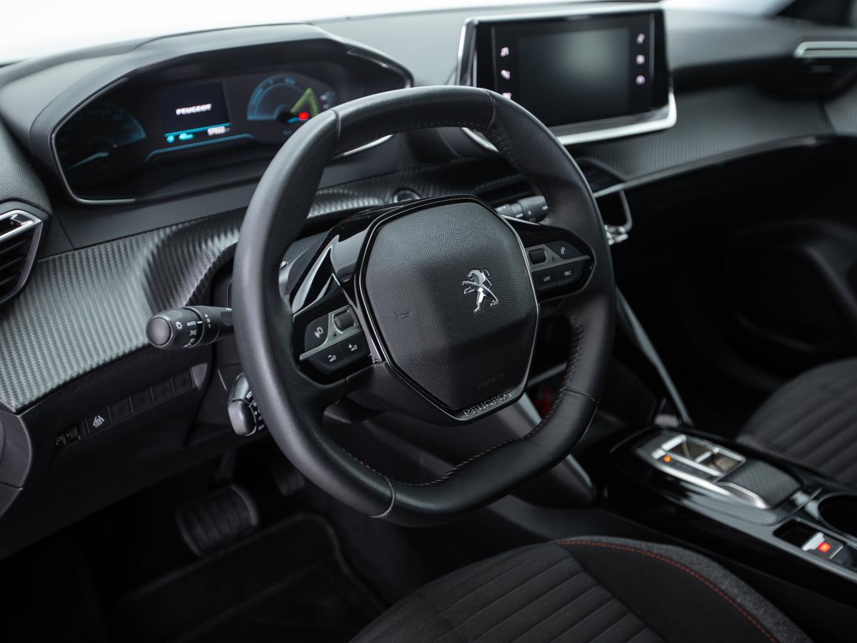 peugeot-e-2008-2022-eletrico-0cc