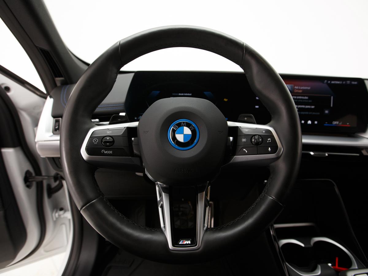bmw-x1-2024-hibrido-a-gasolina-1499cc