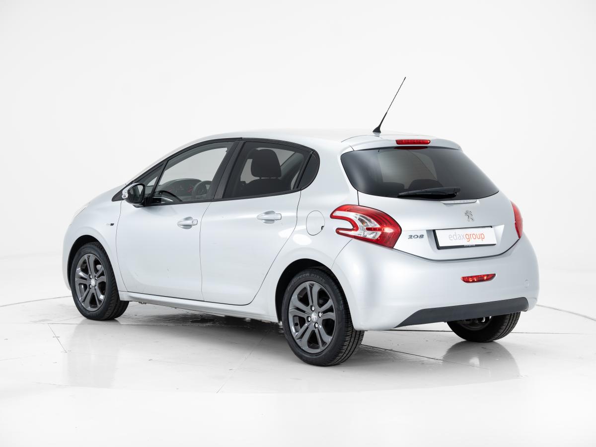 peugeot-208-2014-gasolina-1199cc