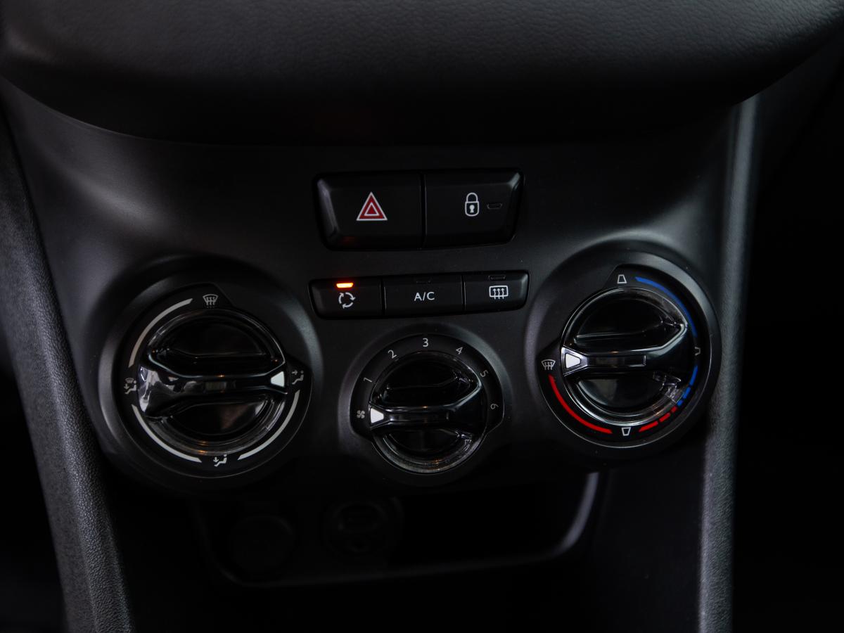 peugeot-208-2014-gasolina-1199cc