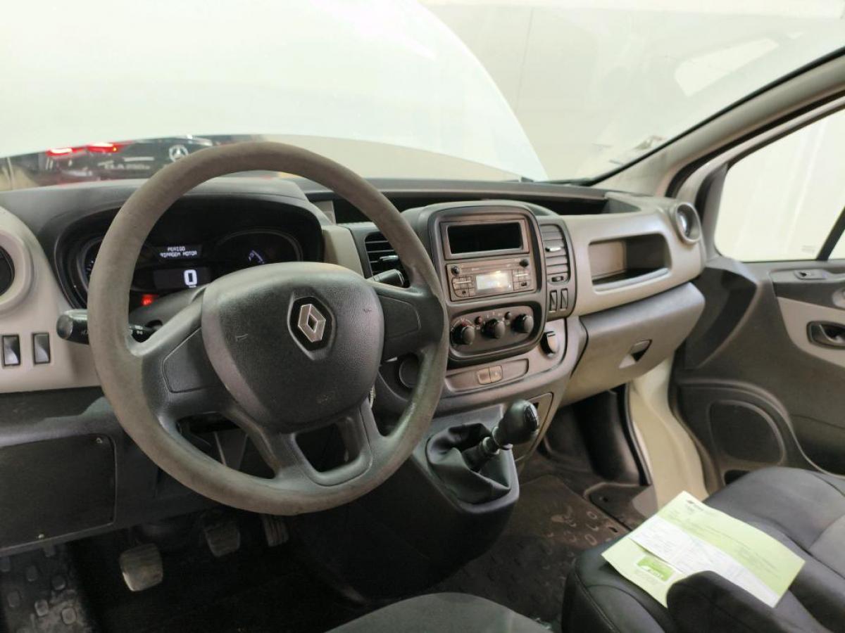 renault-trafic-2017-diesel-1598cc