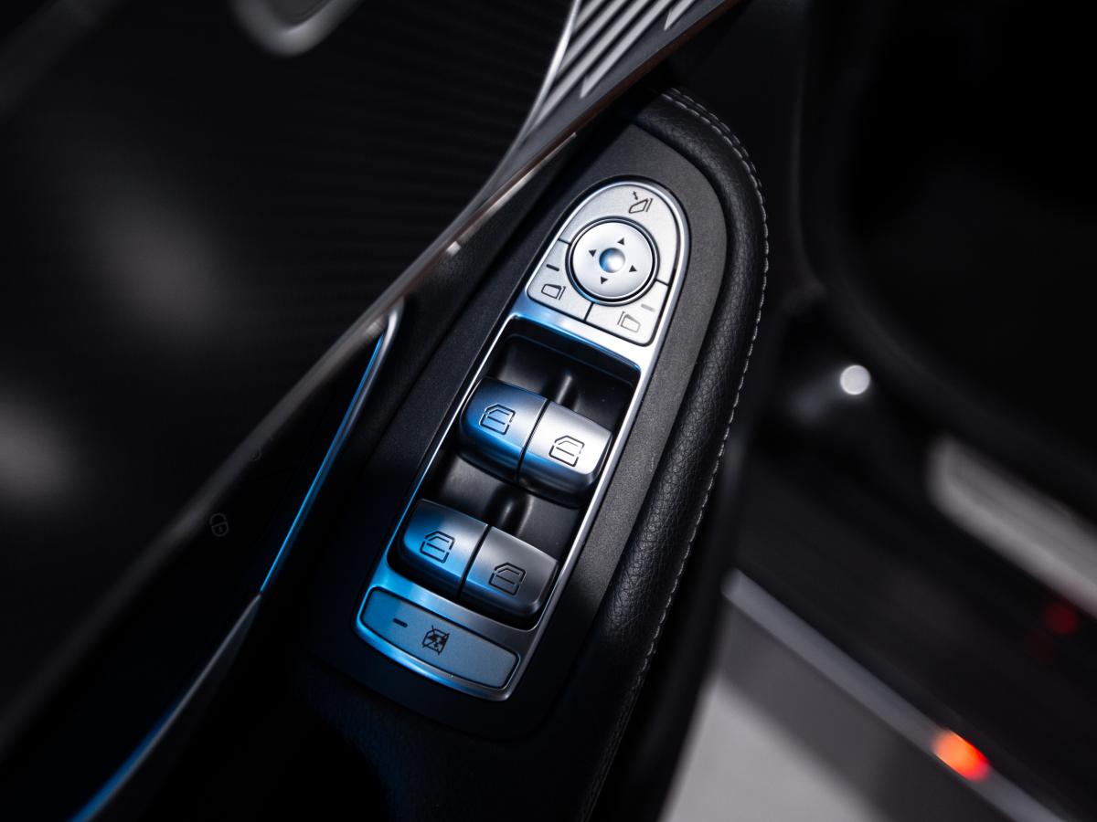 mercedes-benz-eqc-2021-eletrico-0cc