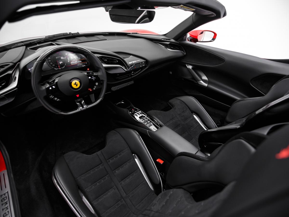 ferrari-sf90-2025-hibrido-a-gasolina-3990cc