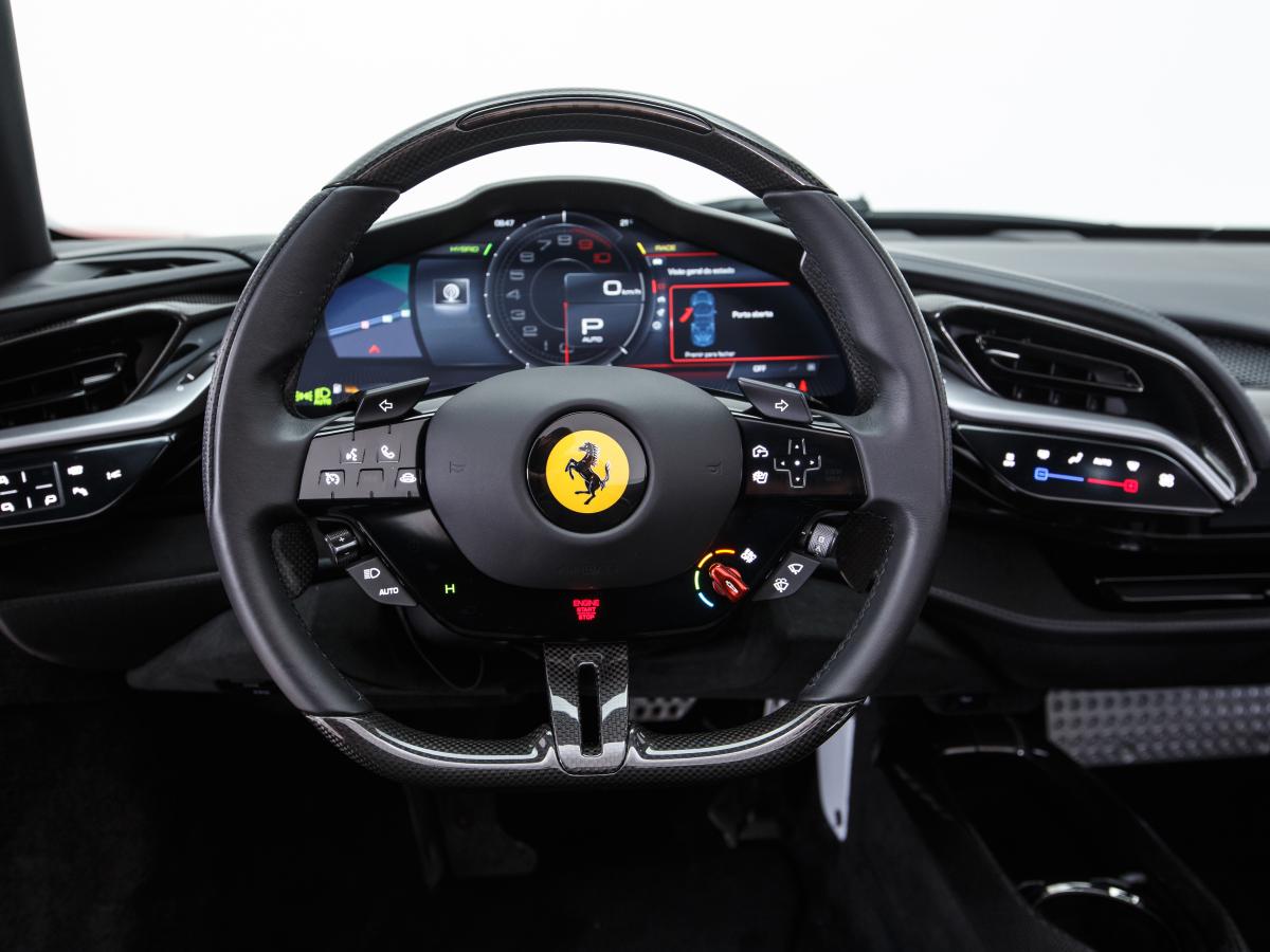ferrari-sf90-2025-hibrido-a-gasolina-3990cc