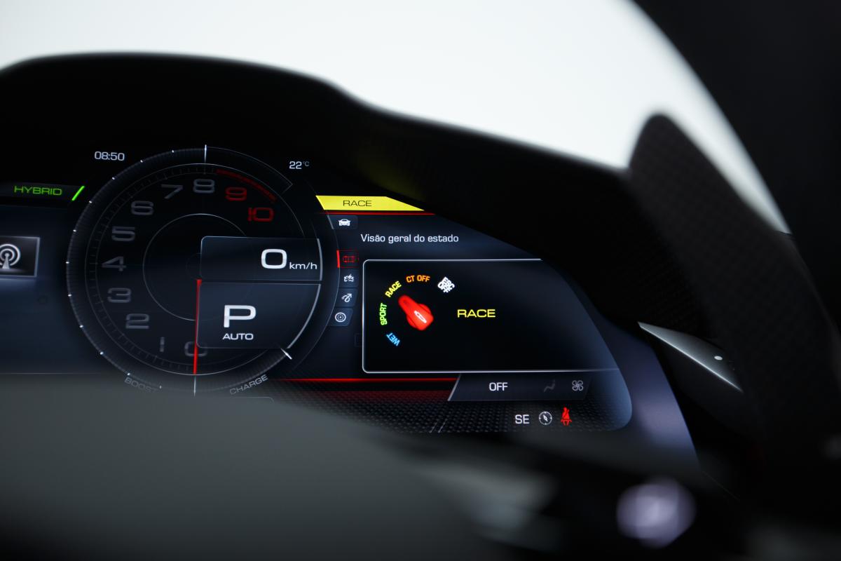 ferrari-sf90-2025-hibrido-a-gasolina-3990cc