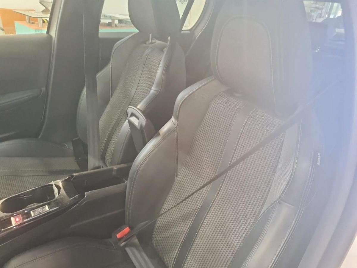 peugeot-208-2022-diesel-1499cc