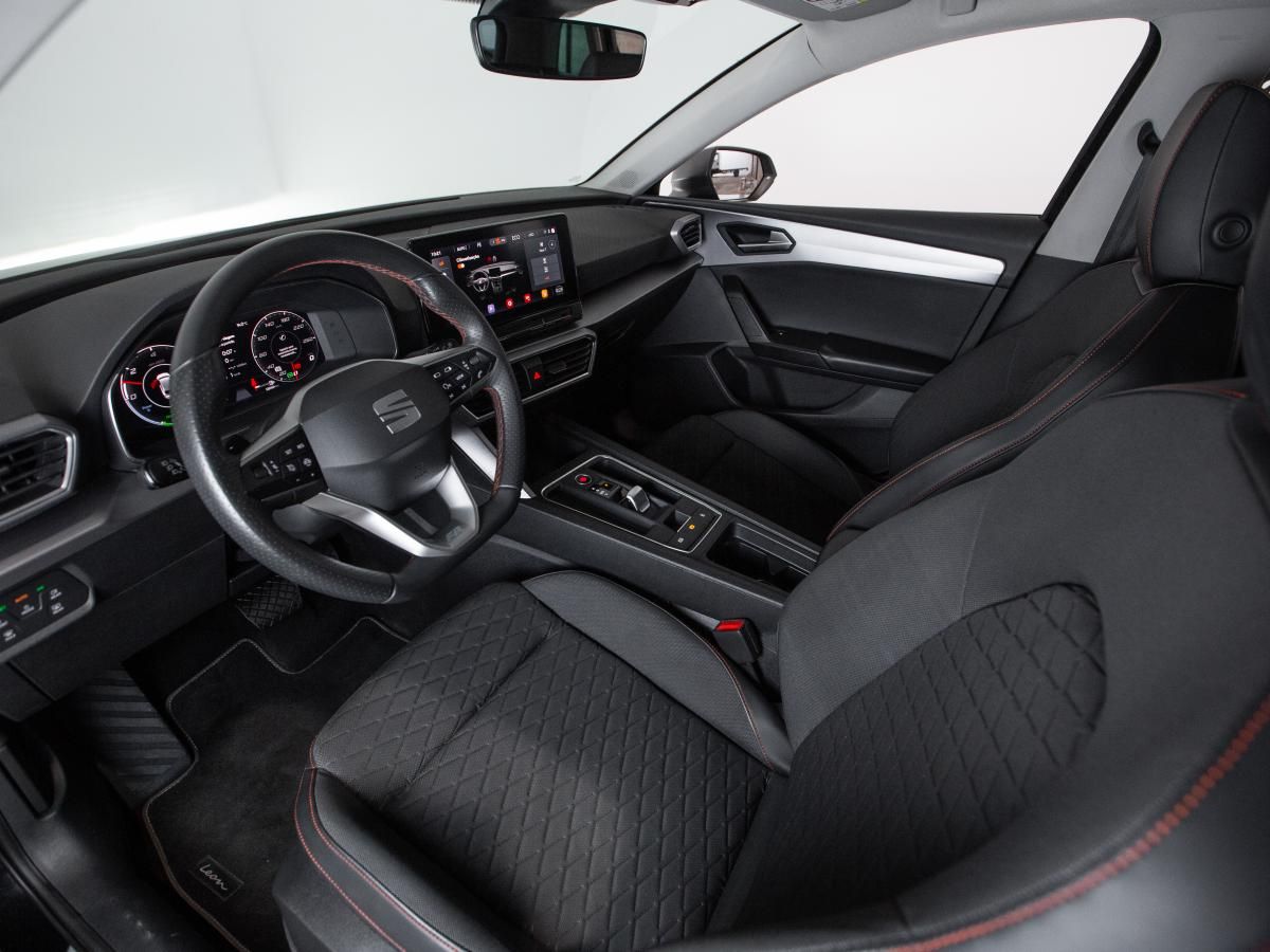 seat-leon-st-2021-hibrido-a-gasolina-1395cc