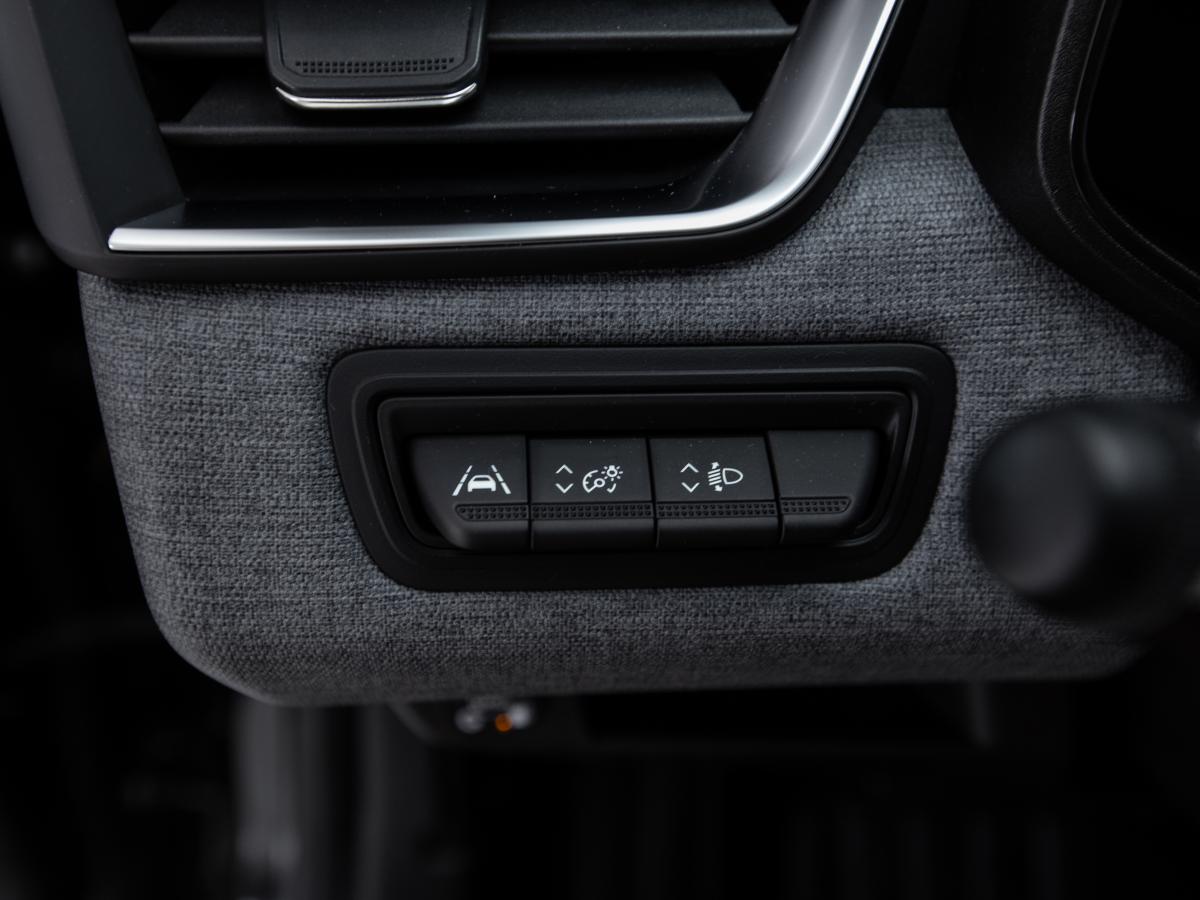 renault-clio-2024-gpl-999cc