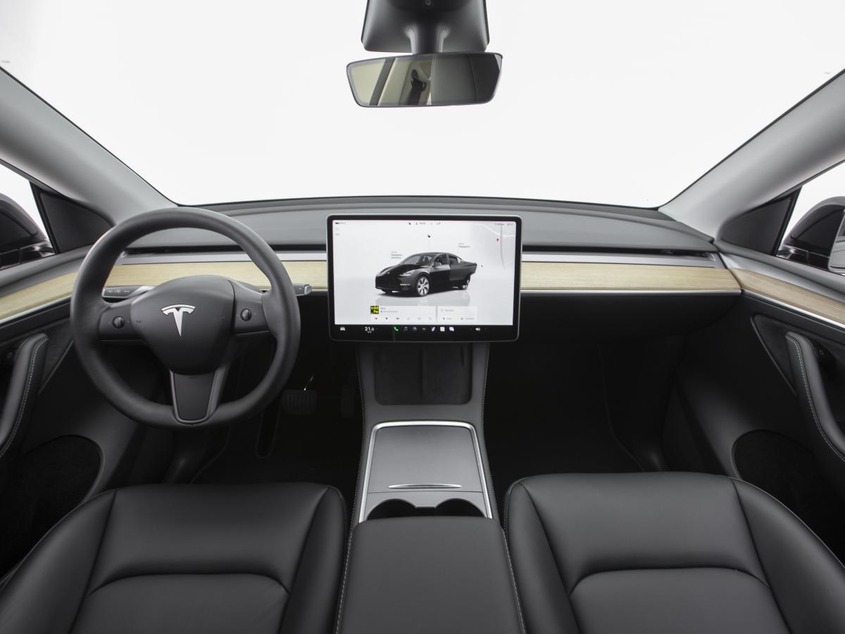 tesla-model-y-2023-eletrico-0cc
