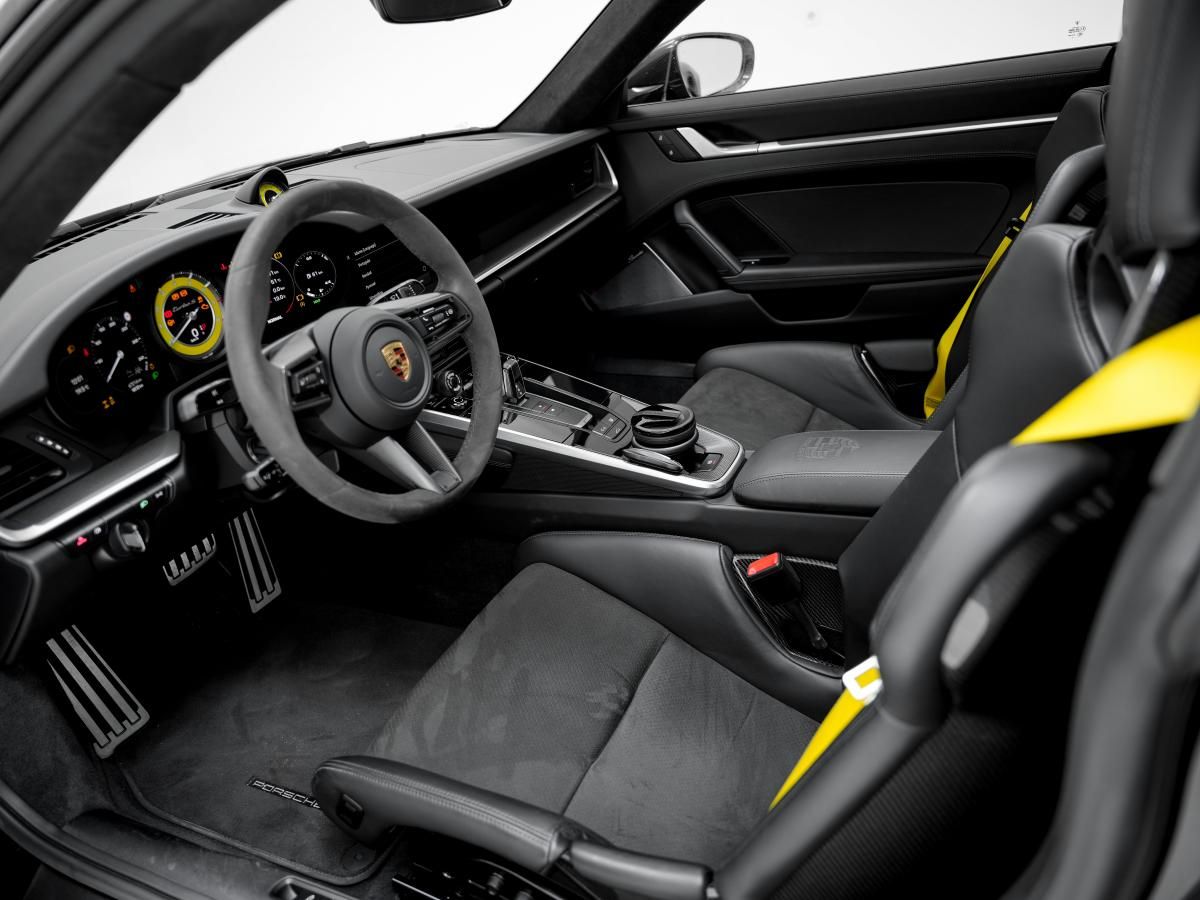 porsche-992-2022-gasolina-3745cc