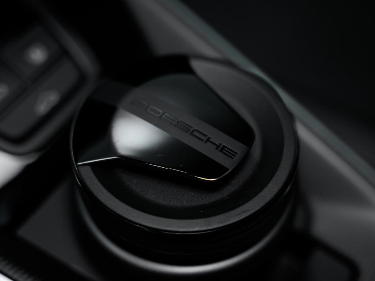 porsche-992-2022-gasolina-3745cc