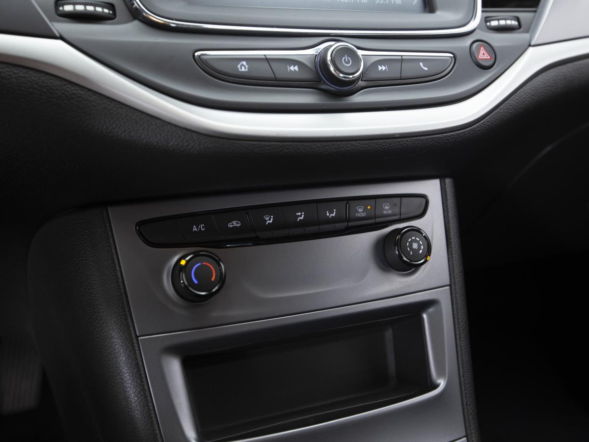opel-astra-sport-tourer-2020-diesel-1496cc