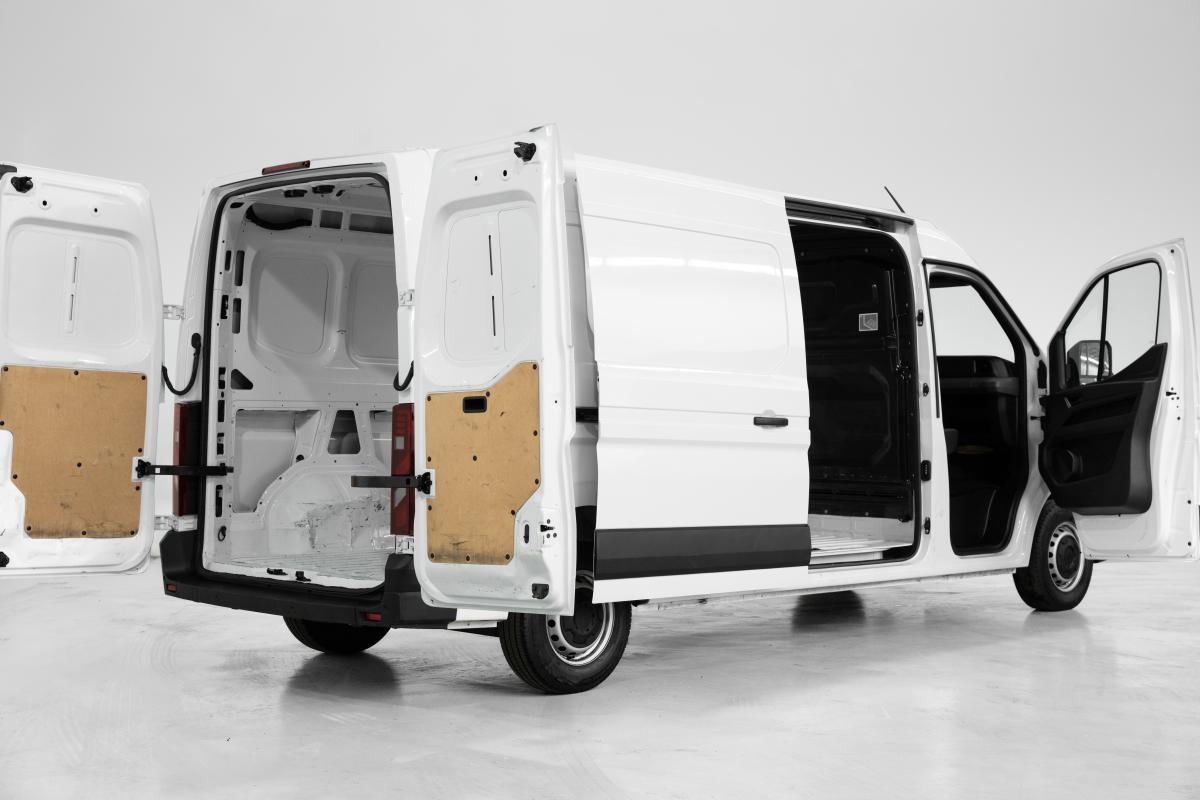 renault-master-2025-diesel-2299cc