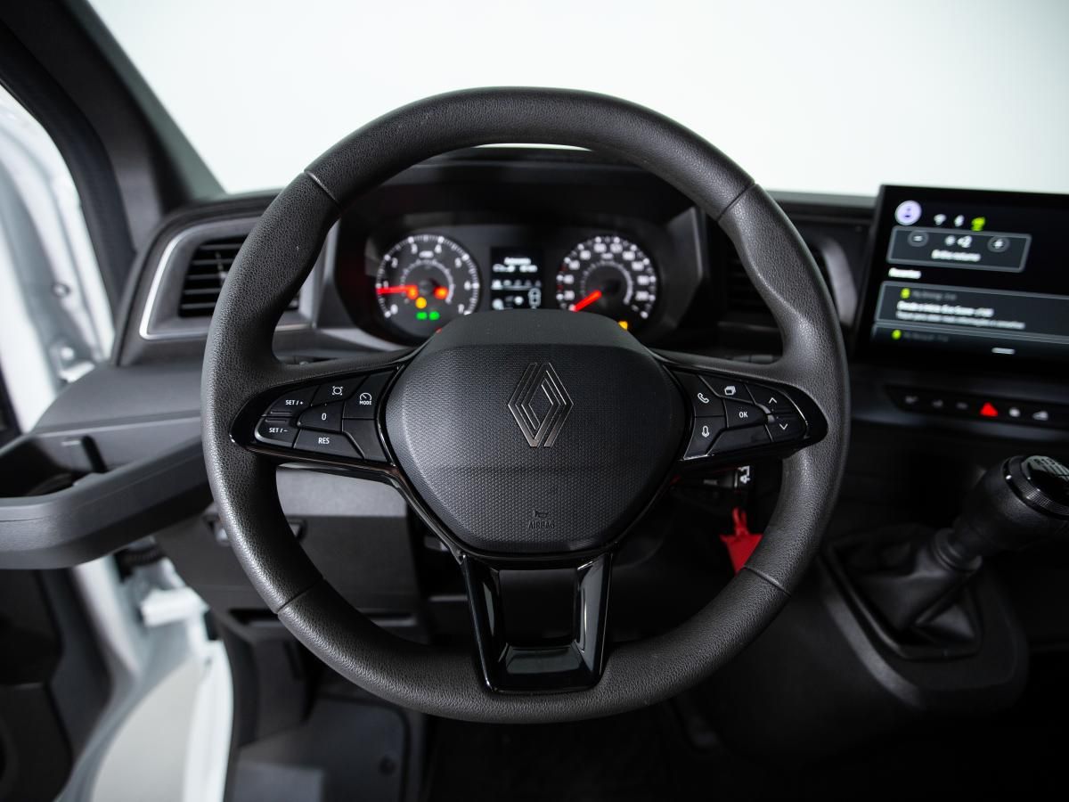 renault-master-2025-diesel-2299cc