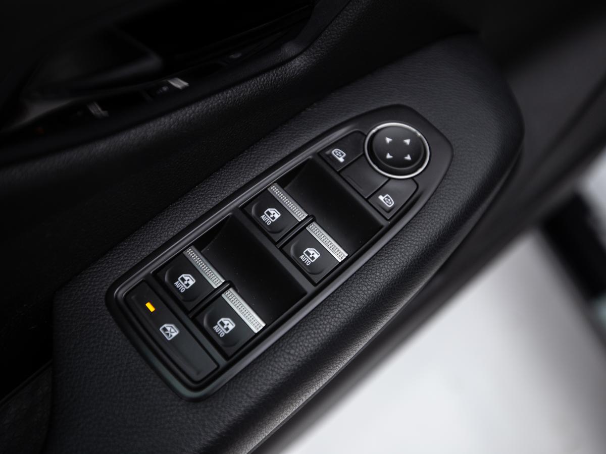 renault-megane-e-tech-2022-eletrico-0cc