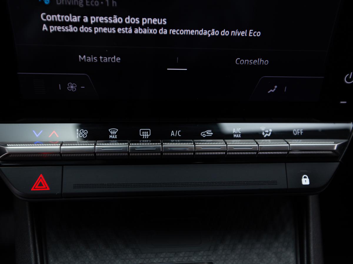 renault-megane-e-tech-2022-eletrico-0cc