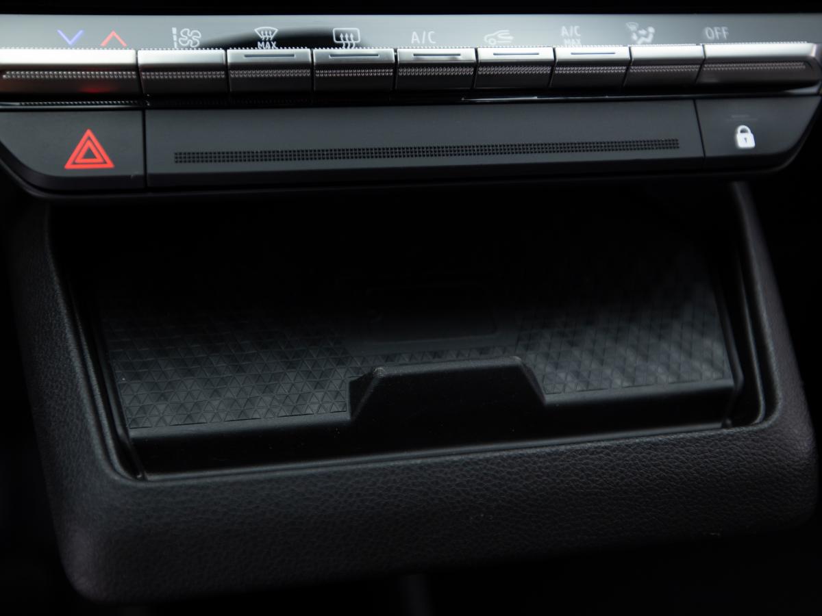 renault-megane-e-tech-2022-eletrico-0cc