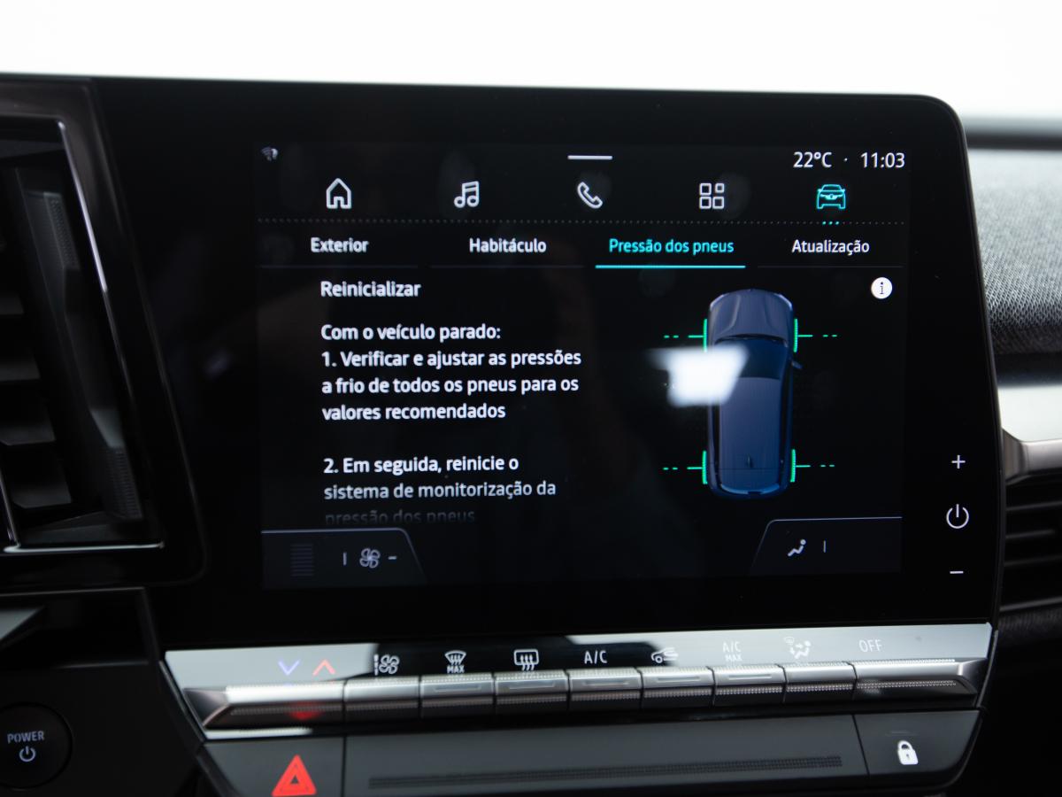 renault-megane-e-tech-2022-eletrico-0cc