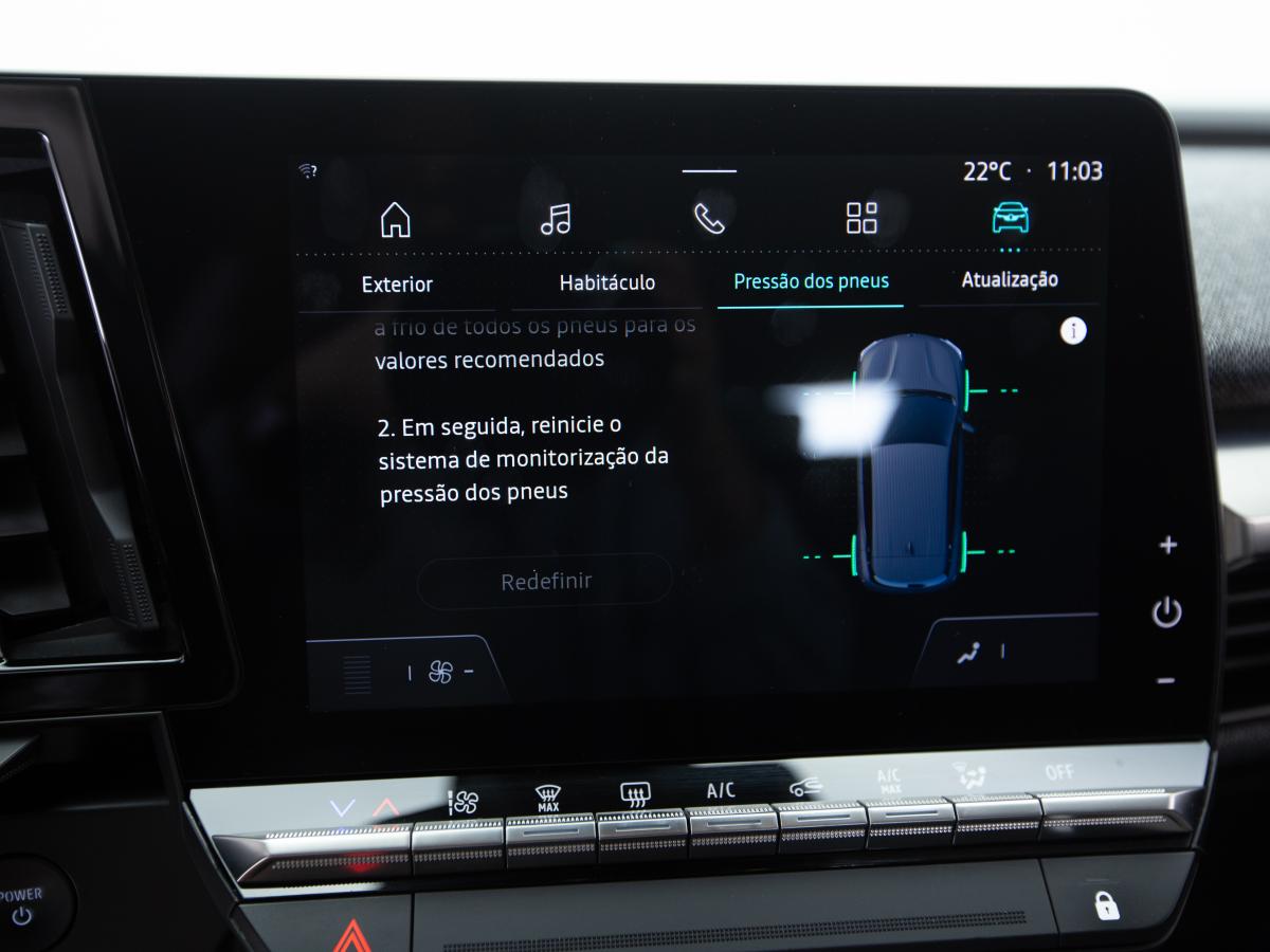 renault-megane-e-tech-2022-eletrico-0cc
