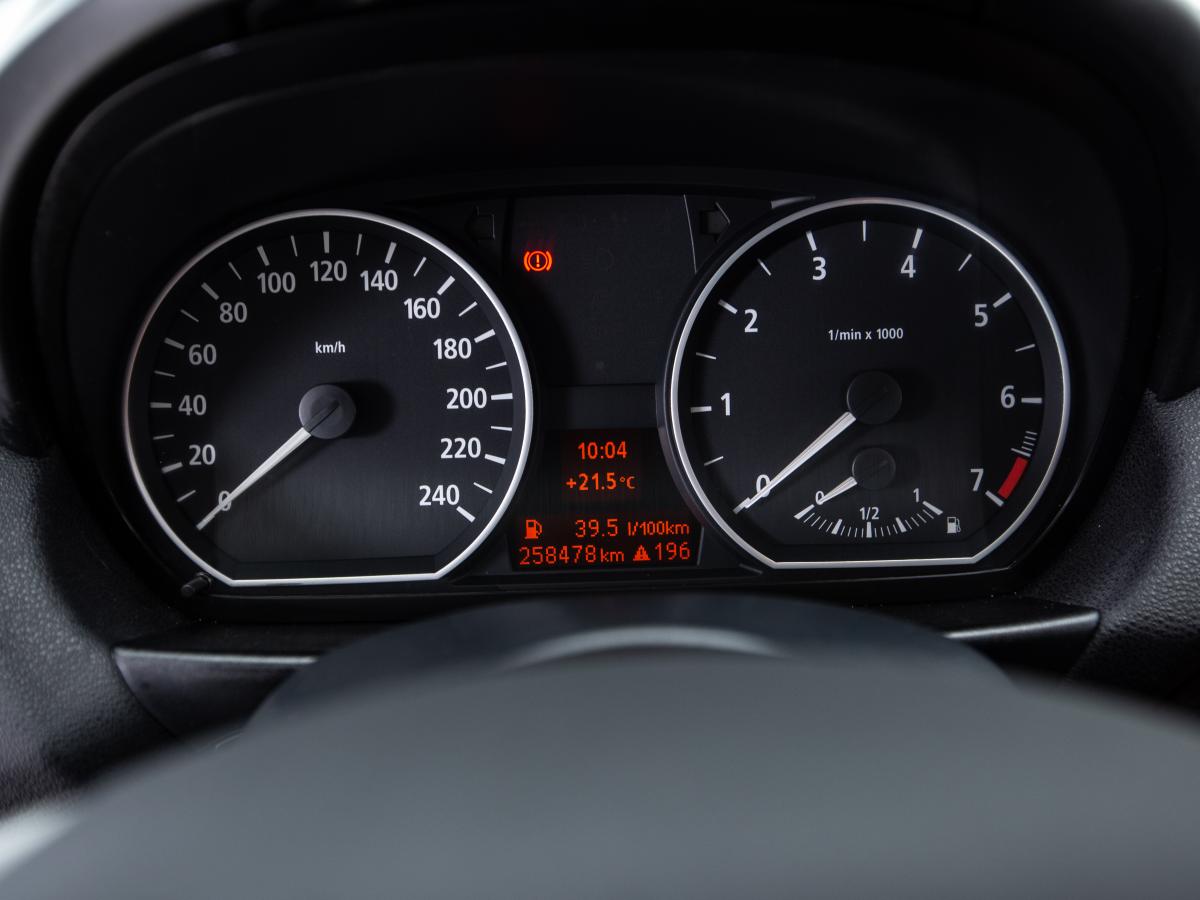 bmw-serie-1-2005-gasolina-1596cc