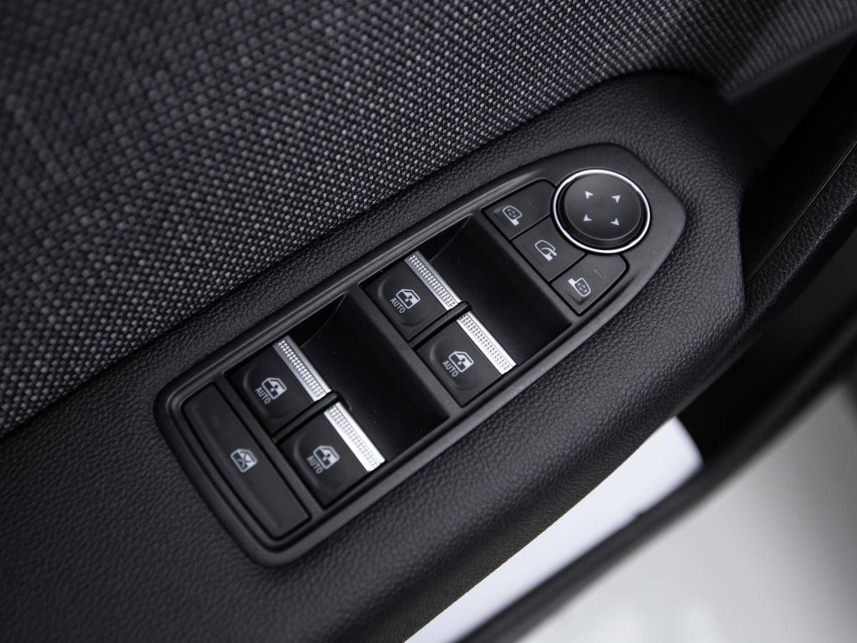 renault-captur-2025-gasolina-999cc