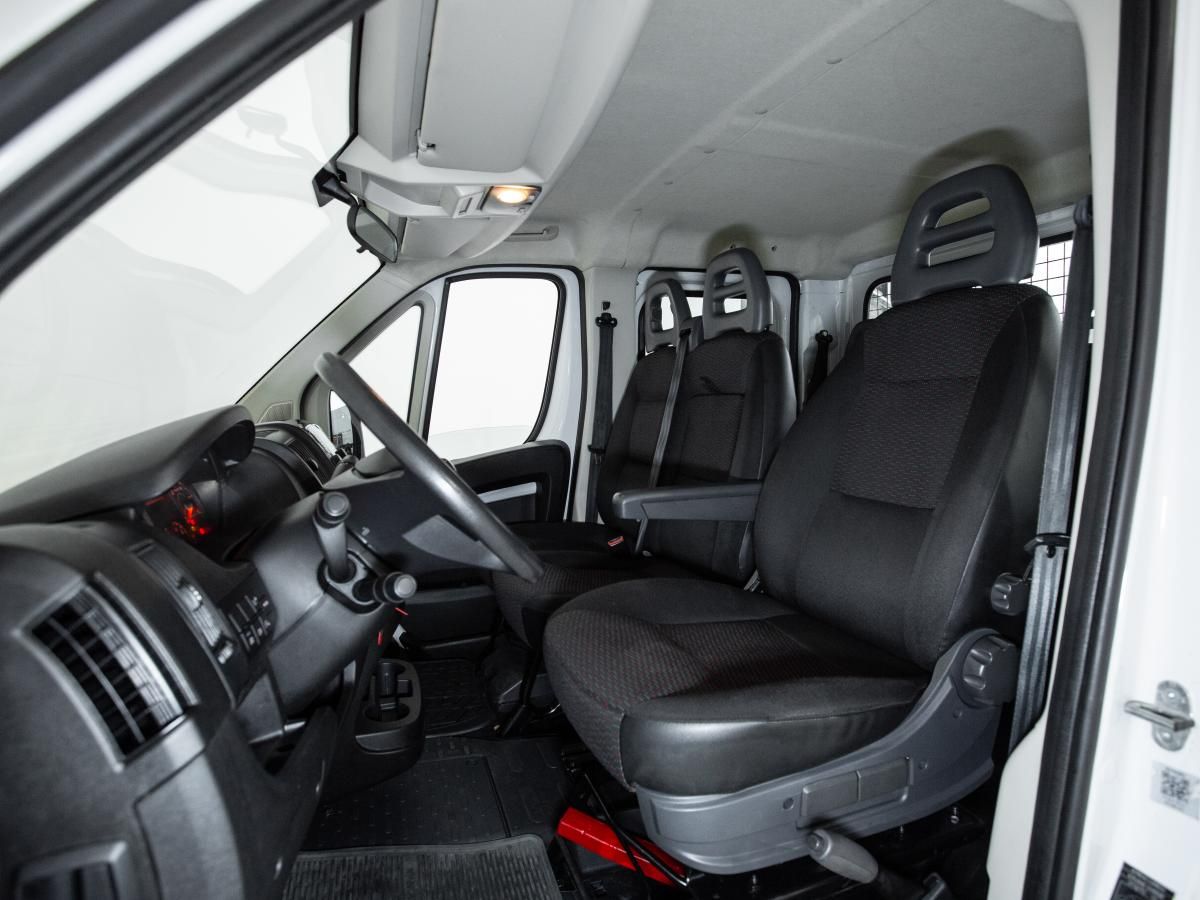 peugeot-boxer-2022-diesel-2179cc