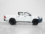 toyota-hilux-2019-diesel-2393cc
