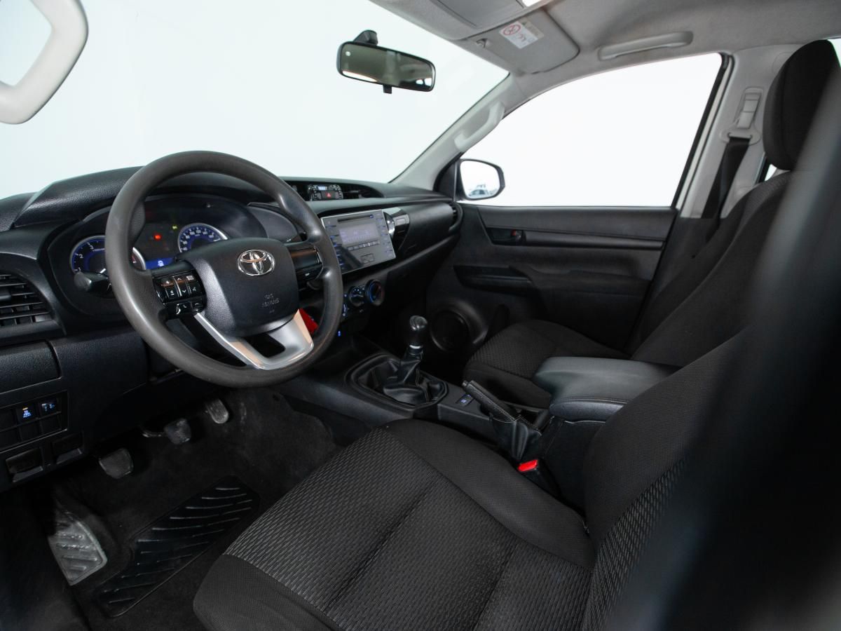 toyota-hilux-2019-diesel-2393cc
