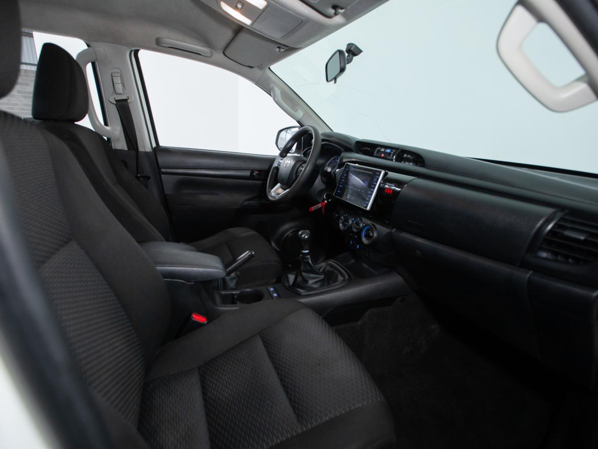 toyota-hilux-2019-diesel-2393cc