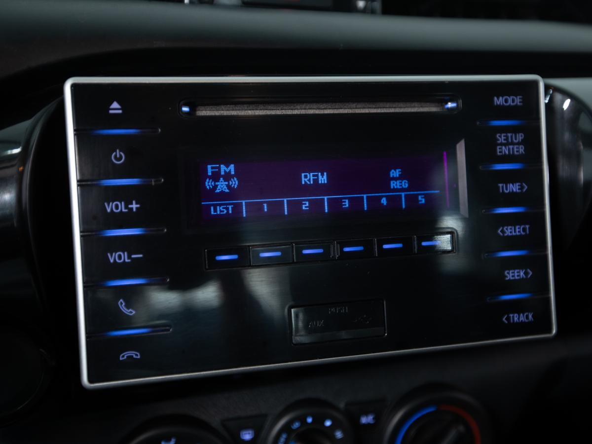 toyota-hilux-2019-diesel-2393cc