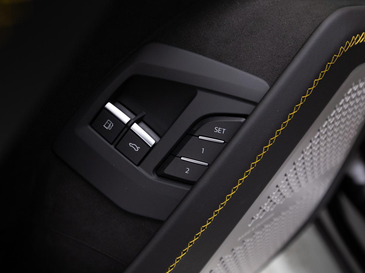 lamborghini-urus-2026-hibrido-a-gasolina-3996cc