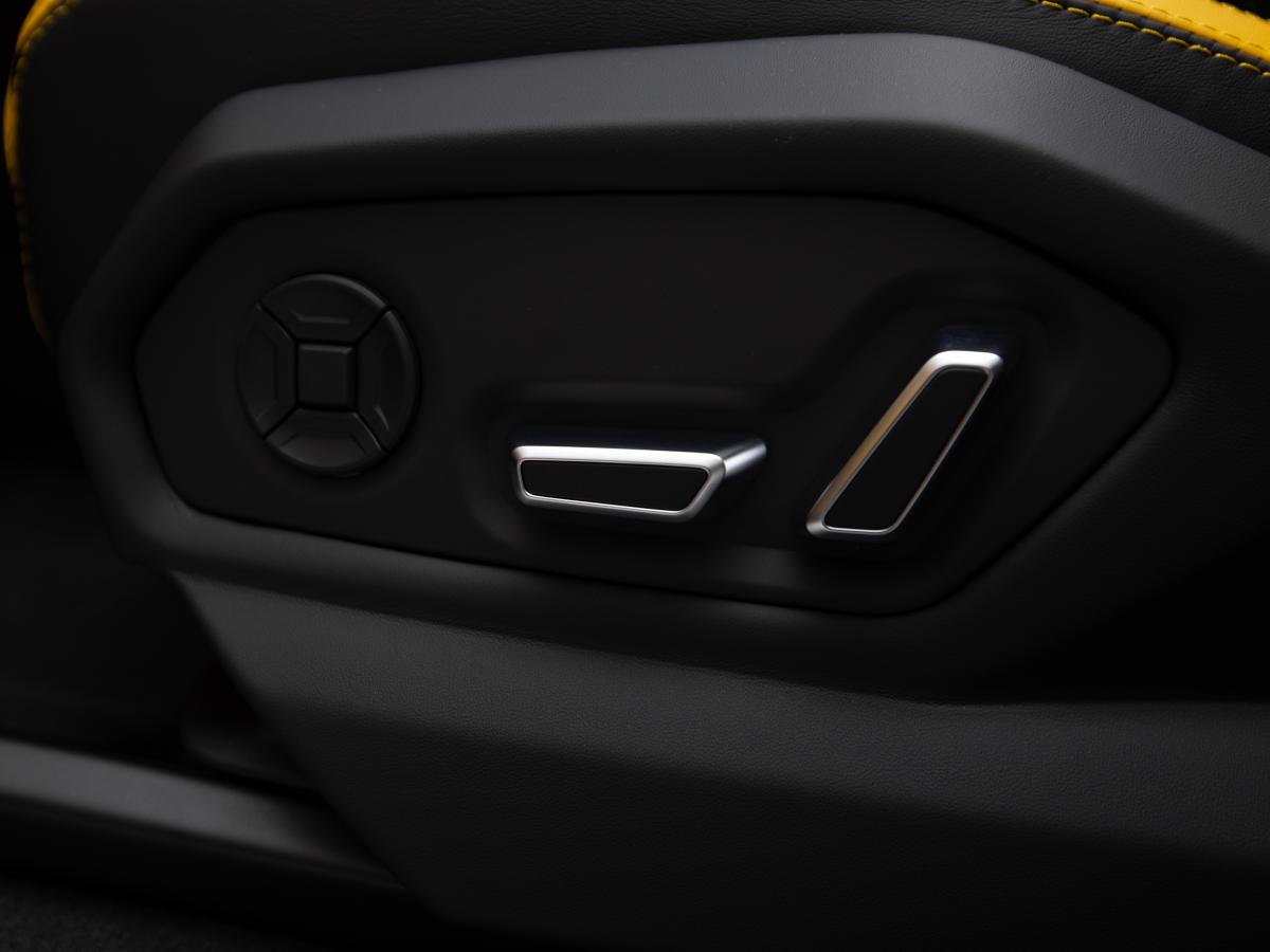 lamborghini-urus-2026-hibrido-a-gasolina-3996cc