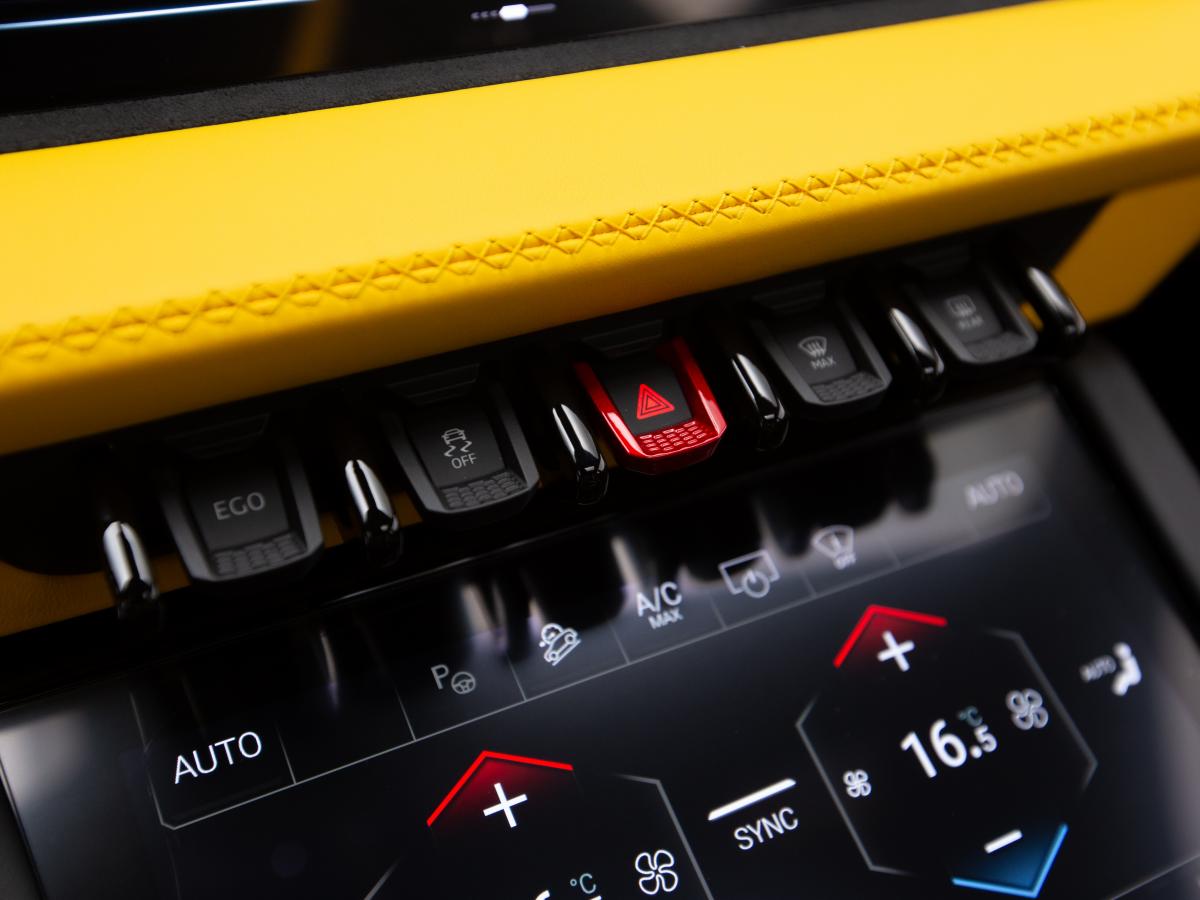 lamborghini-urus-2026-hibrido-a-gasolina-3996cc
