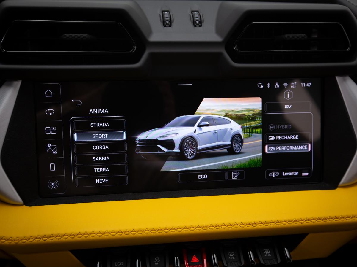 lamborghini-urus-2026-hibrido-a-gasolina-3996cc