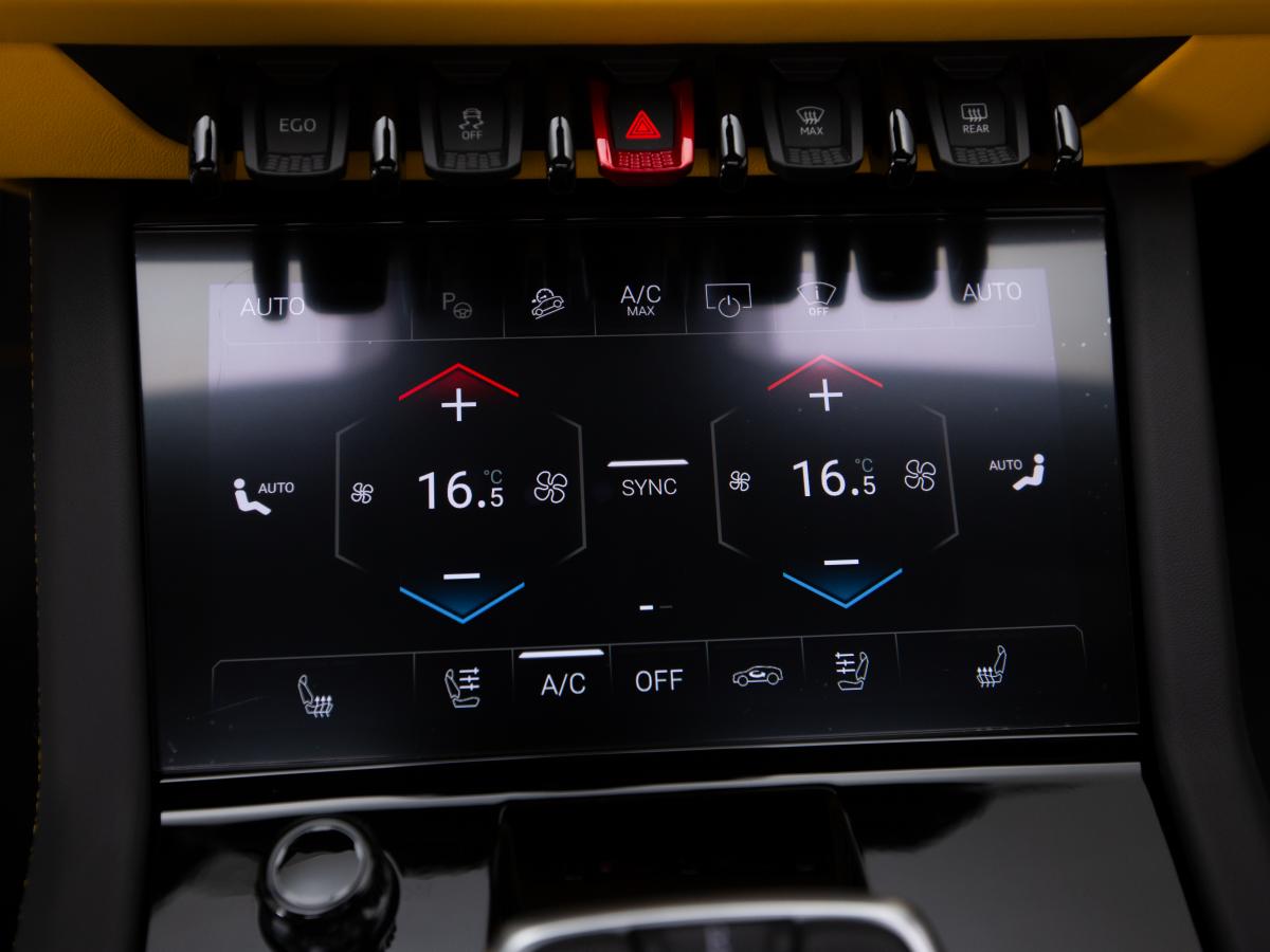 lamborghini-urus-2026-hibrido-a-gasolina-3996cc