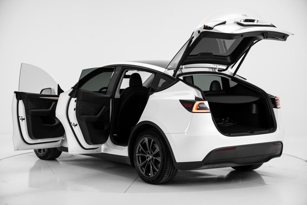 tesla-model-y-2023-eletrico-0cc