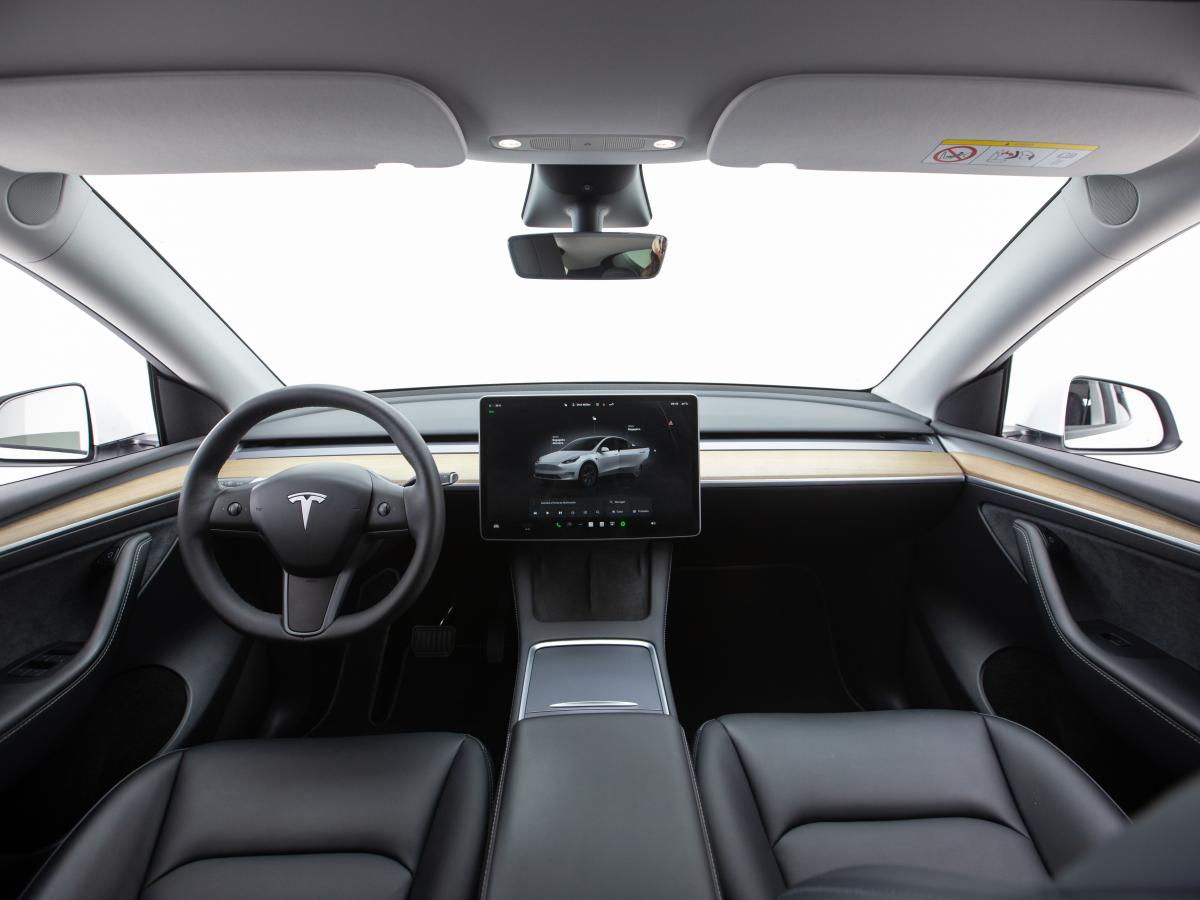 tesla-model-y-2023-eletrico-0cc