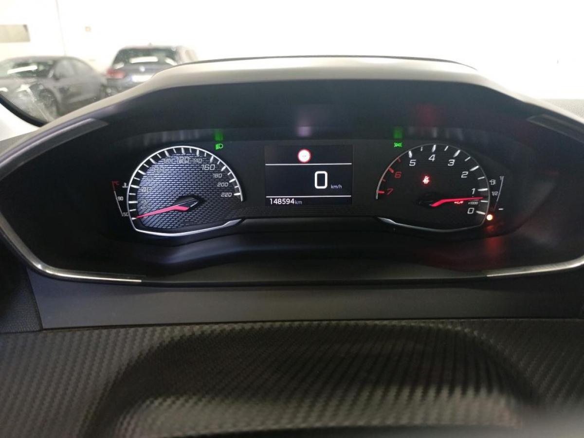peugeot-208-2022-diesel-1499cc