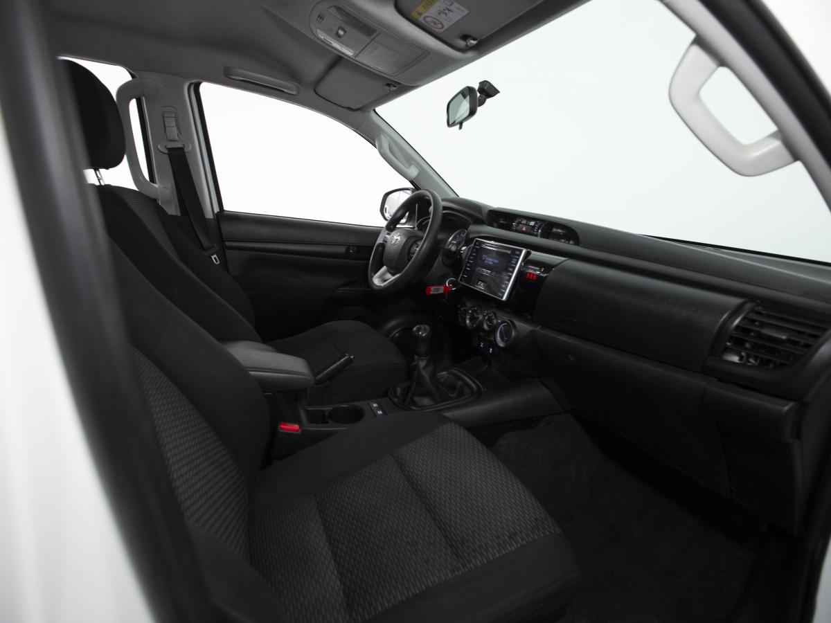 toyota-hilux-2018-diesel-2393cc