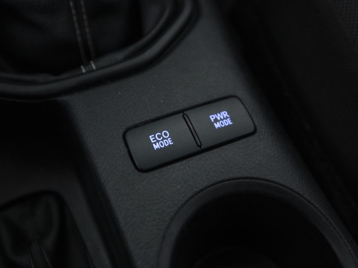 toyota-hilux-2018-diesel-2393cc
