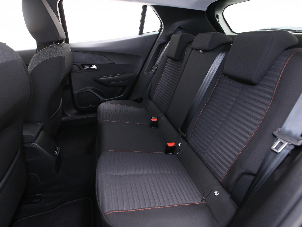 peugeot-e-2008-2021-eletrico-0cc
