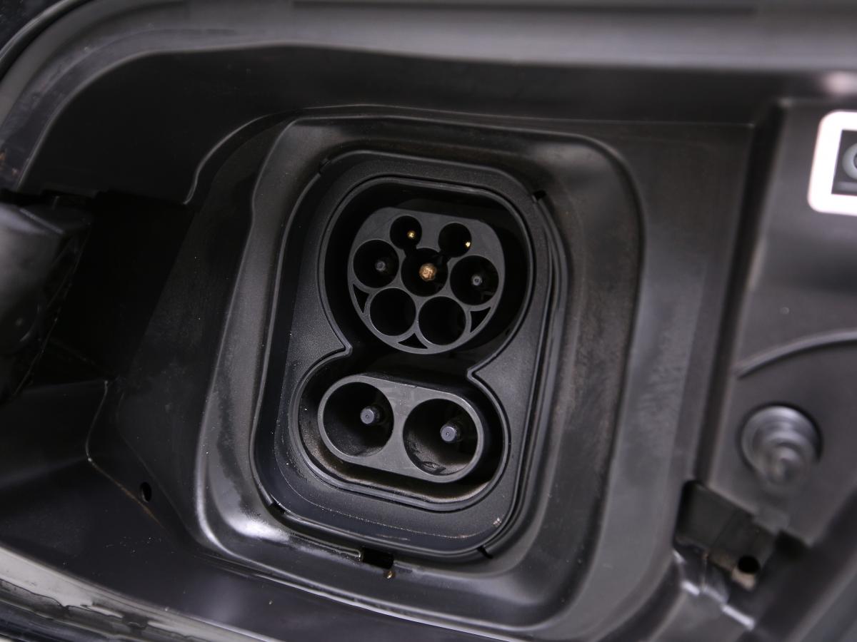 peugeot-e-2008-2021-eletrico-0cc
